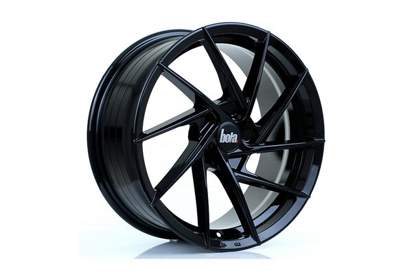 BOLA B26 | 17x7,5 | 5x100 | ET 40 TO 45 | 76 | GLOSS BLACK